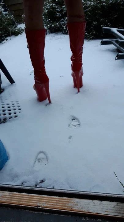 Dgb Sissy Cd Toma Un Enorme Anal Buttplug 4 XHamster