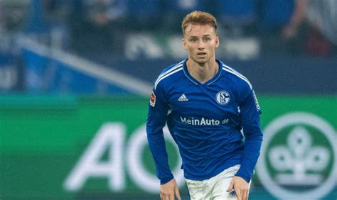 Schalke Van Den Berg Droht Lange Pause