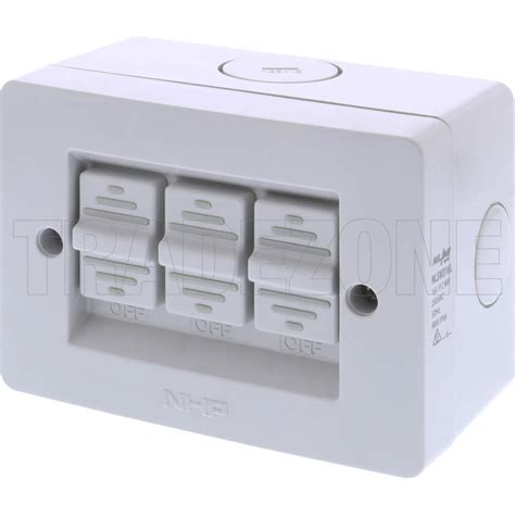 Nhp 16 Amp 3 Gang N Line Large Weatherproof Switch Grey Nlsw316l