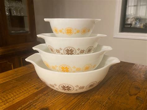 Vintage Pyrex Town And Country Cinderella Bowl Complete Set Etsy