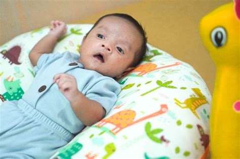 10 Ide Nama Bayi Laki Laki Perpaduan Arab Dan Indonesia Beserta Arti