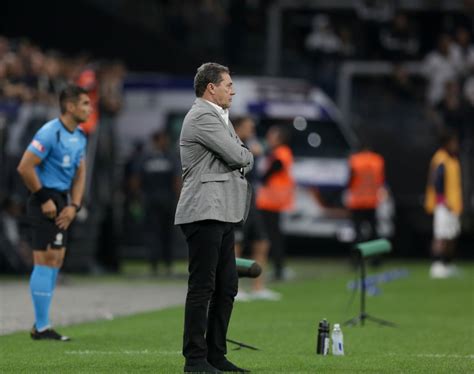 Luxemburgo Diz Que Vai Usar Jovens Da Base Do Corinthians E Chama A