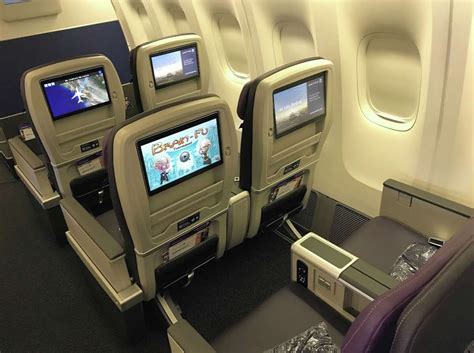 United Boeing 777 Premium Economy