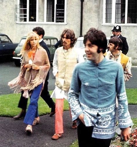 648 Me Gusta 10 Comentarios I The Beatles Hippiebeatles En