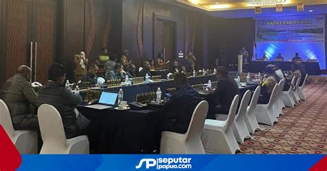 Ketua DPRD Jayapura Dicopot Buntut Dugaan Penipuan