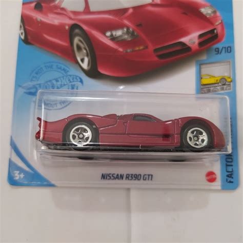 Hot Wheels Nissan GT GTB Submarino