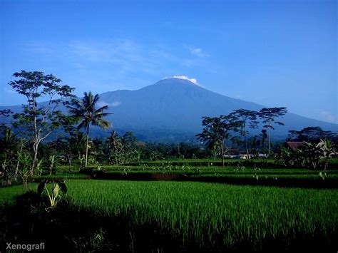 Xenografi Kompilasi Foto Gunung Slamet