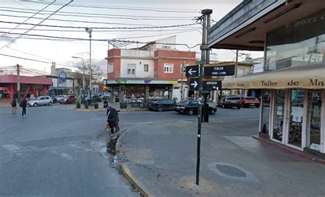 San Antonio De Padua Un Polic A De Civil Se Tirote Con Dos Motochorros