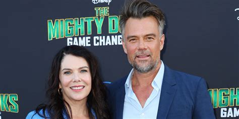 Josh Duhamel Lauren Graham Launch Season Of The Mighty Ducks Game