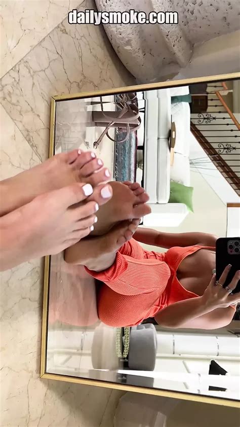 Luna Luxe Feet Porn Videos XHamster