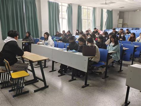 管理学院：召开学生会第五届第三次全体大会 管理学院 滁州职业技术学院