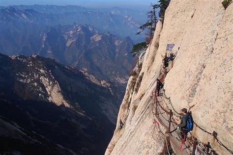 Xian Day Trip to Mt. Huashan with Round-trip Cable Car