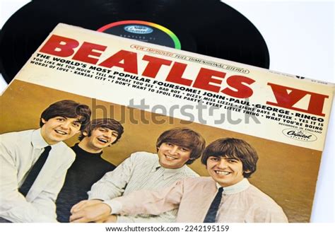 345 Beatles Instruments Images, Stock Photos & Vectors | Shutterstock