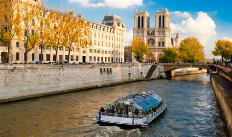 A Paris Guide: The River Seine