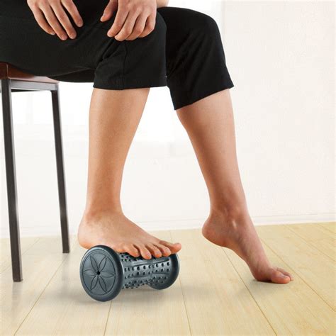 Restore Hot And Cold Foot Roller Gaiam