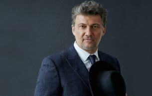 Jonas Kaufmann Tenor Biografie Aufführungen Videos und Repertoire