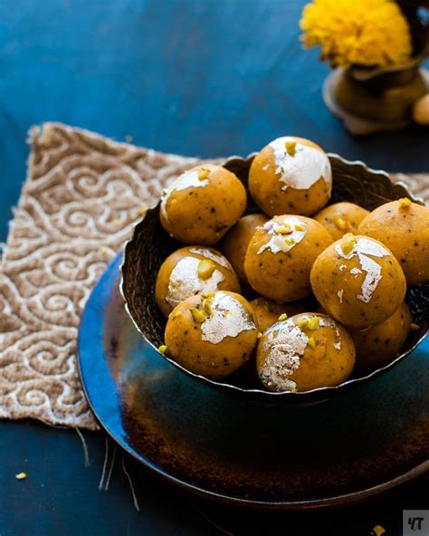 Besan Ladoo How To Make Delicious Besan Ke Laddu Recipe Recipes