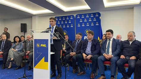 Pnl I A Anun At Candidatul Pentru Prim Ria Alba Iulia I A Pus Cap T