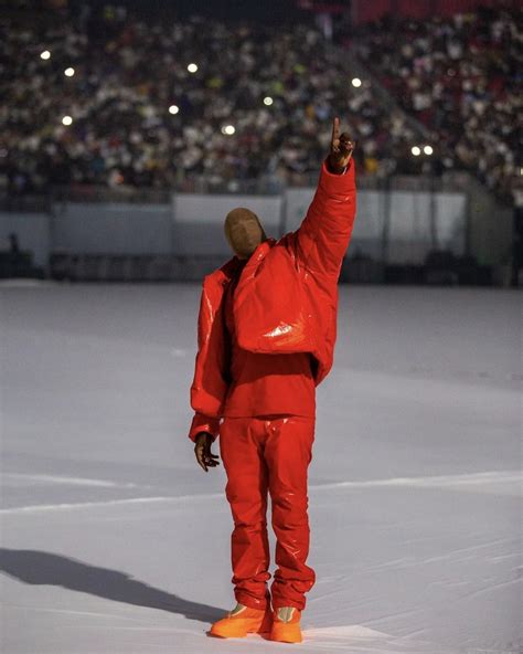 High Hype On Twitter Kanye West Kanye West Outfits Kanye