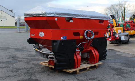 Rauch Axis M Emc Ton Fertilizer Spreader