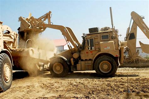 JCB HMEE, High Mobility Engineer Excavator, military Wheeled Excavator ...