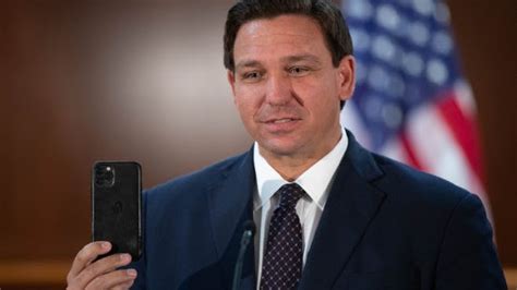 Florida Gov Desantis Signs Law Cracking Down On Social Media