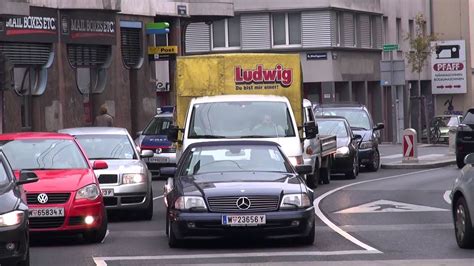 FuStW Polizei Wien Rettungsgasse YouTube