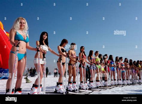 8 Hot Sexy Qing Han Bikini Pics