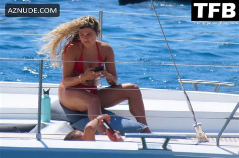 Antigoni Buxton Sexy Seen Flaunting Her Hot Bikini Body On A Boat With Tonia In Mykonos AZNude