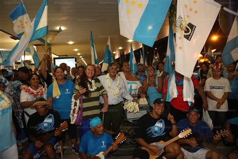 Oscar Temaru Of Tavinihuiratira Party Surrounded By His Supporters At