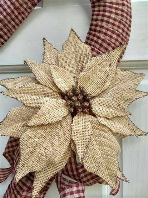 Pin By Arzu Beyaz On Denenecek Projeler Christmas Door Hanger Burlap