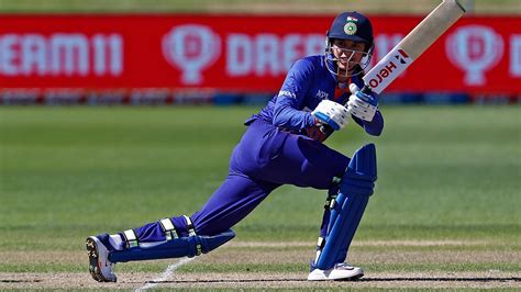 Smriti Mandhana Becomes Fastest Indian Woman To Complete Runs In