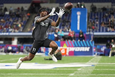 Las Vegas Raiders Host Visit With Cb Kei Trel Clark Sports Illustrated Las Vegas Raiders News