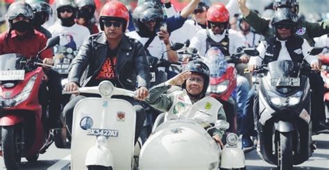 Kampanye Di Pekanbaru Naik Vespa Tandem Mahfud Asyik Seru