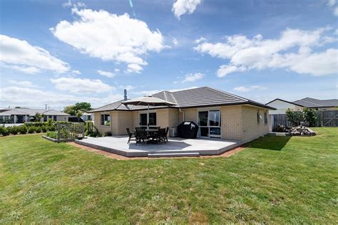 Meadowview Drive Morrinsville Waikato House For Sale Harcourts Net