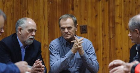 Tusk w Jankowie Przygodzkim Będziemy finansować odbudowę domów RMF 24