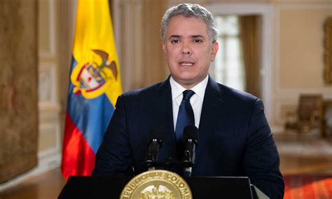 Así Balearon El Helicóptero En El Que Viajaba El Presidente De Colombia Redboing