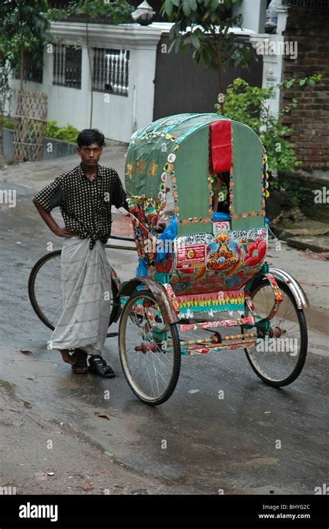 Rickshaw Man Dhaka Bangladesh Stock Photo Alamy