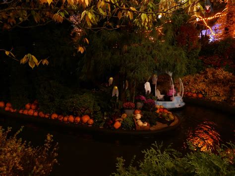 Liseberg Halloween | Toddling through Europe