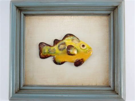 Żółta rybka w ramie zawieszka na ścian Dora Decora Fish art