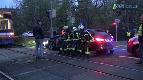 Ludwigshafen Unfall Saarlandstraße Rottstraße Pkw Straßenbahn YouTube