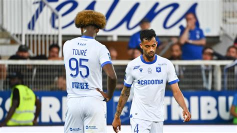 Ligue 1 Auxerre Relégué En Ligue 2 Après Sa Défaite Contre Lens