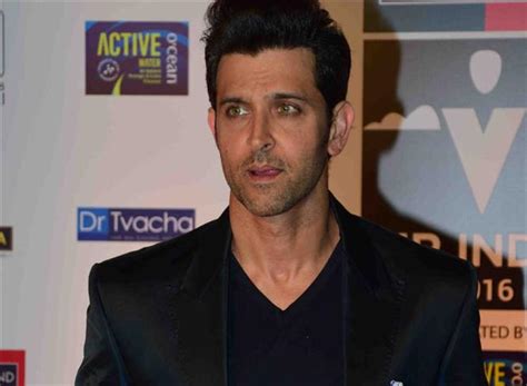 Confirmed: Hrithik Roshan to play math genius Anand Kumar in 'Super 30 ...