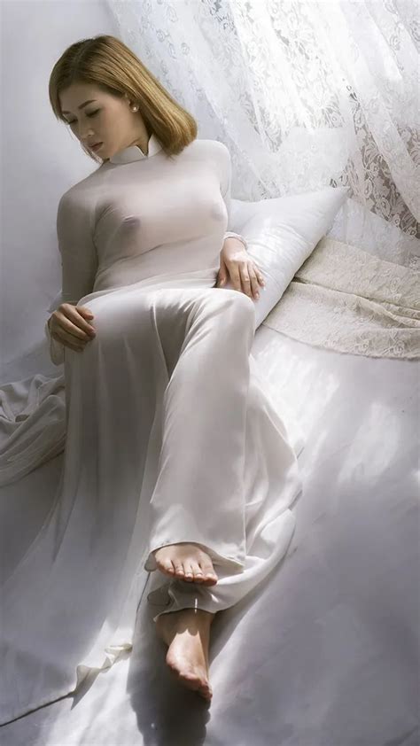 Ngắm nhìn ảnh áo dài nude sexy nhất quyến rũ nhất