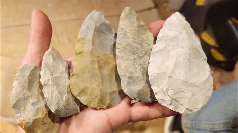 1540 Raw Flint Ridge Flintknapping Youtube