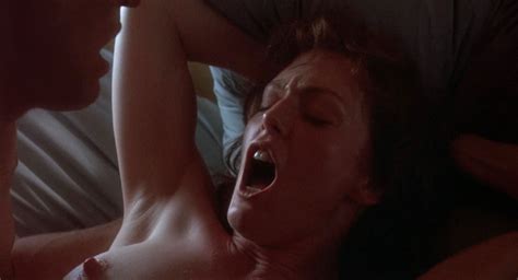 Naked Julianne Moore In Body Of Evidence