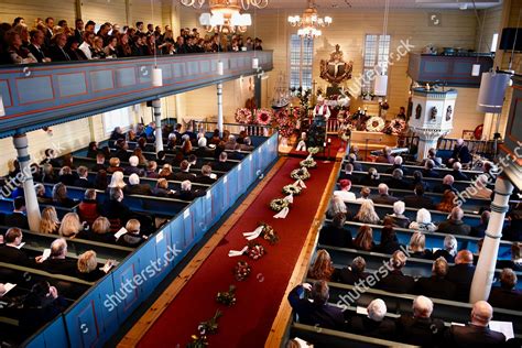 People attend funeral Maren Ueland inside Time Redaktionelles Stockfoto ...