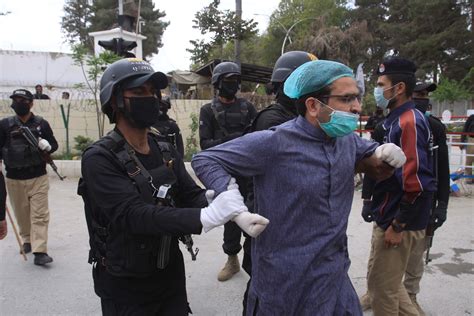 Doctors Arrested In Pakistan After Protests Over Lack Of Ppe