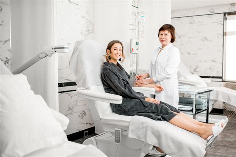 Why Become a Dialysis Patient Care Technician this Year?