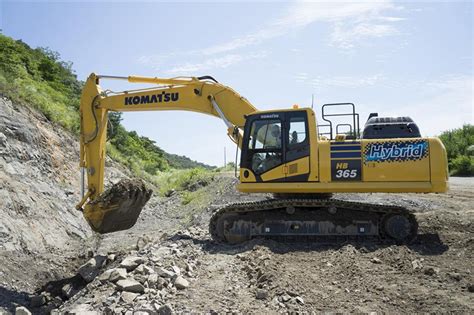 Komatsu Introduces The Hb3650lc 3 Hybrid Excavator At Conexpo